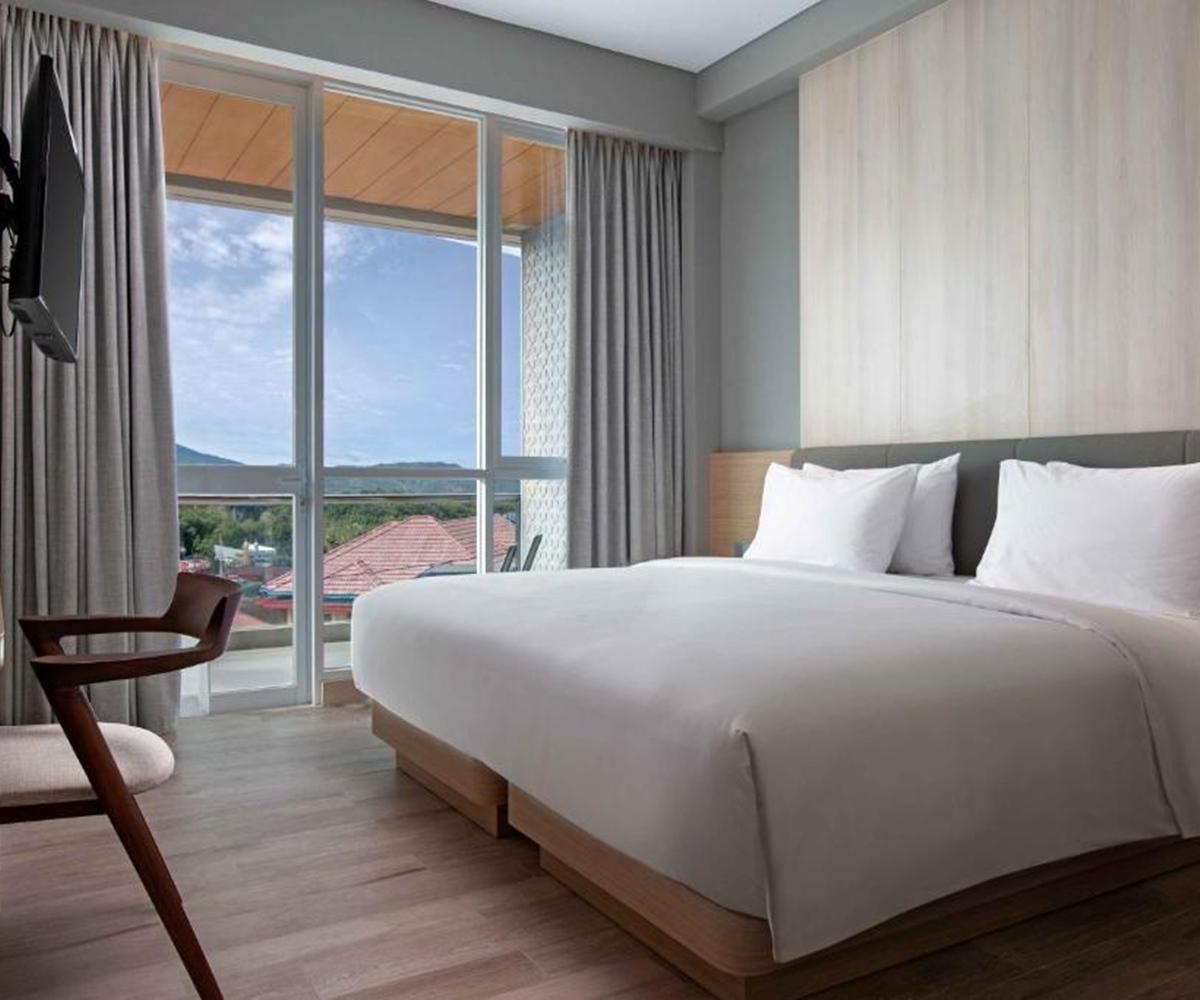Hotel Santika Bukittinggi Exteriör bild